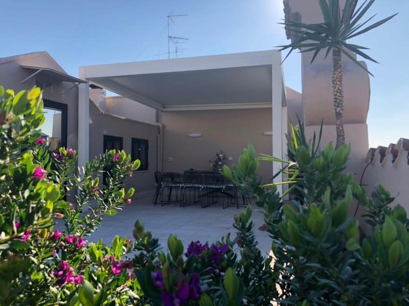 200 Rooms & Terrace - Genel
