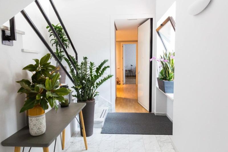 200 Rooms & Terrace - Genel