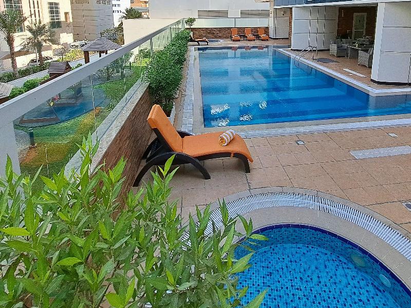 Barceló Residences Dubai Marina - Havuz