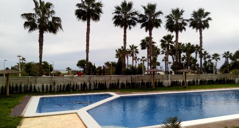 Apartamentos Mondrian Marina Dor 3000 - Havuz