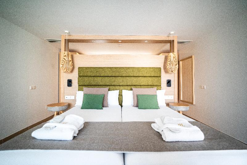 HL Miraflor Suites - Oda