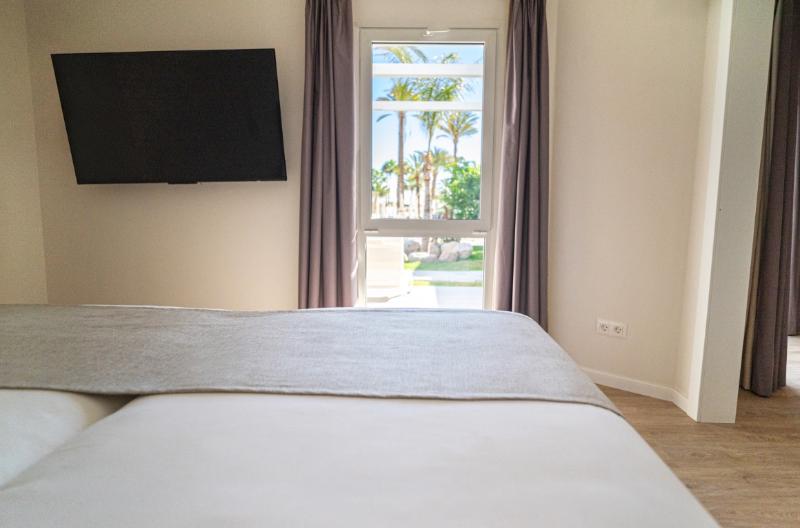 HL Miraflor Suites - Oda