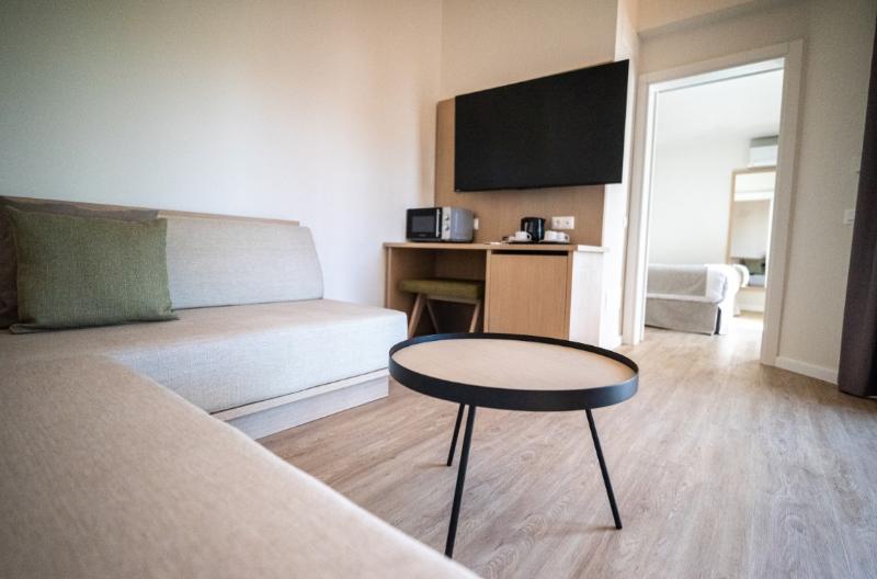 HL Miraflor Suites - Oda