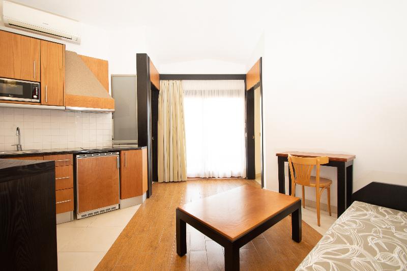 HL Miraflor Suites - Oda
