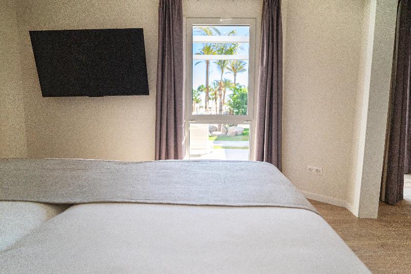 HL Miraflor Suites - Oda
