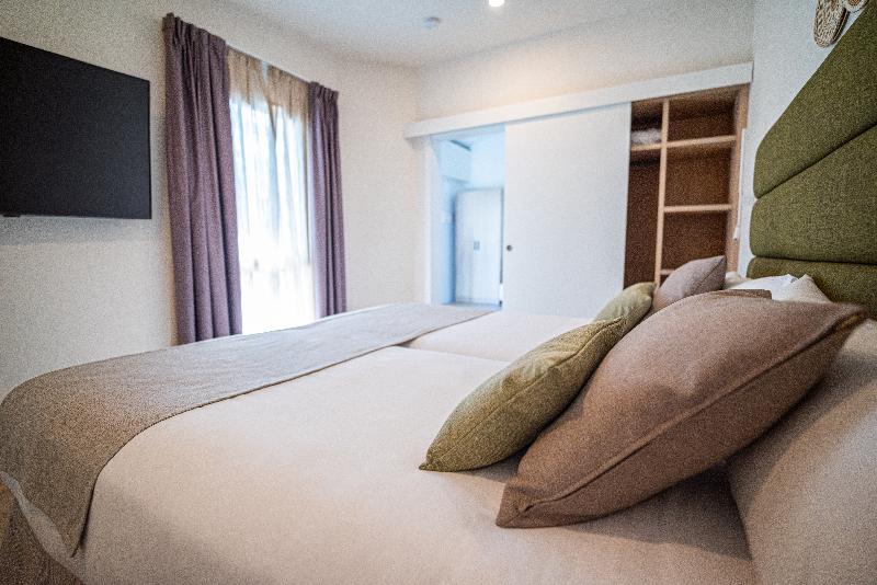 HL Miraflor Suites - Oda