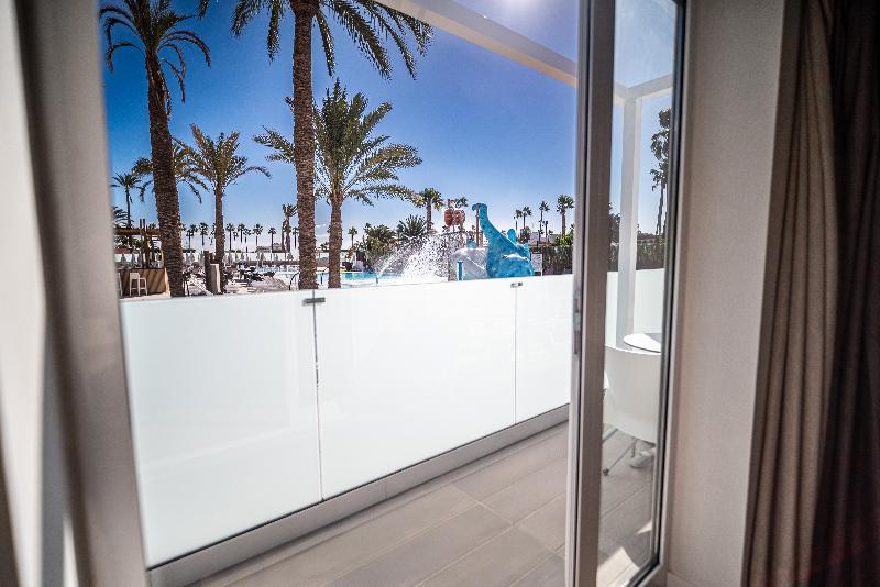HL Miraflor Suites - Havuz