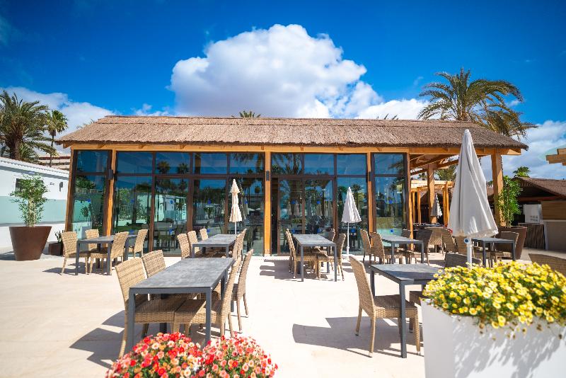 HL Miraflor Suites - Restoran