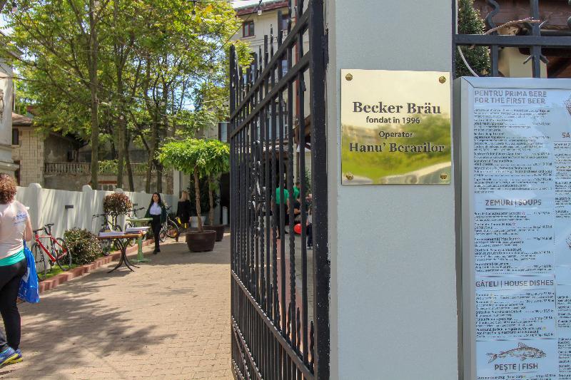 Avenue Parliament - Genel