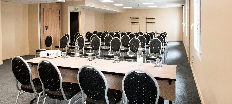 Kopster Hotel Lyon Groupama Stadium - Toplantı