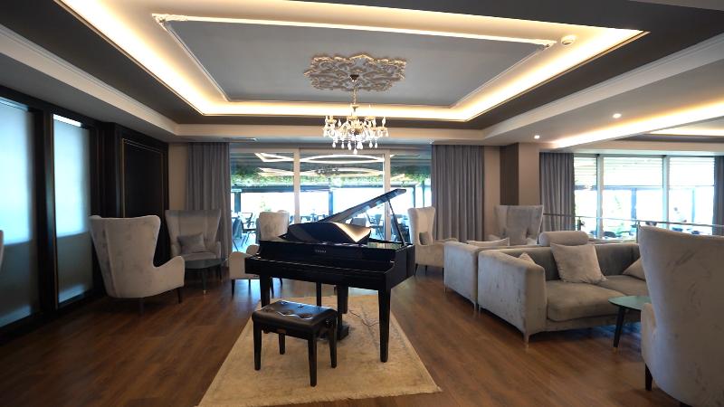 Premium Beach Hotel - Lobi