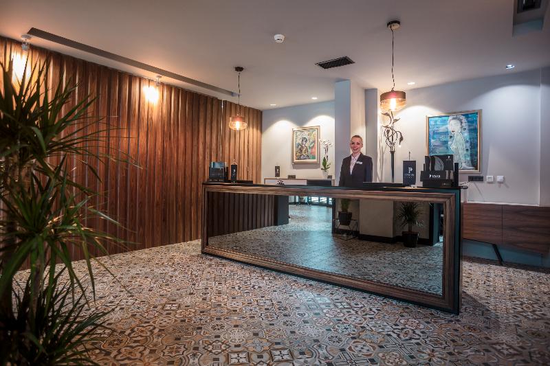 Park Hotel & Spa - Lobi
