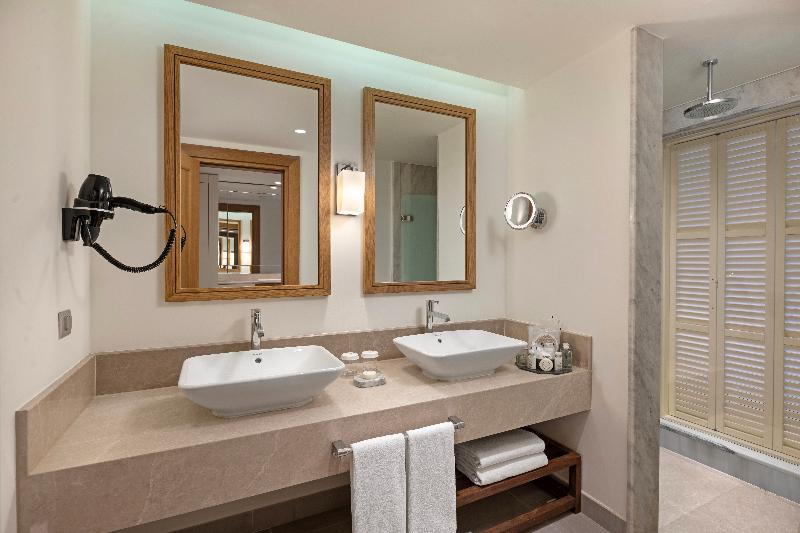 Titanic Luxury Collection Bodrum - Oda
