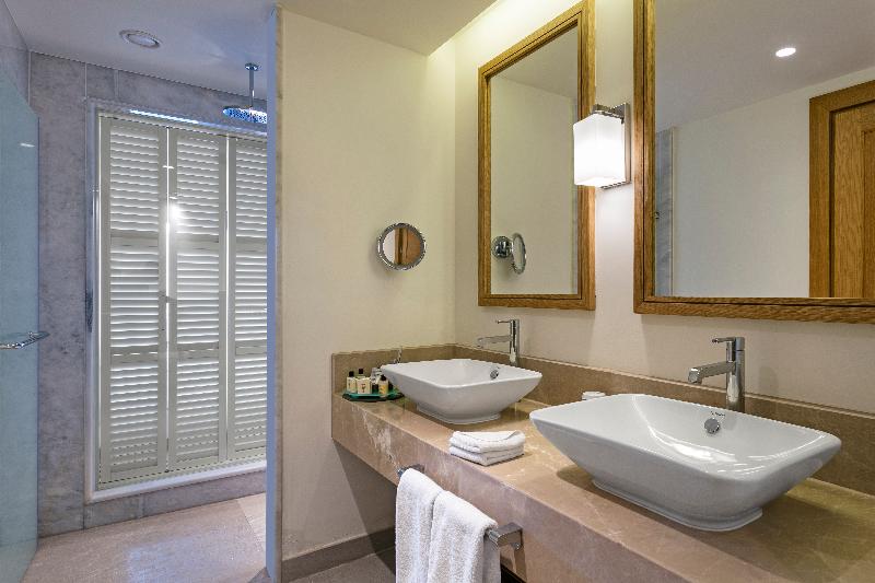 Titanic Luxury Collection Bodrum - Oda