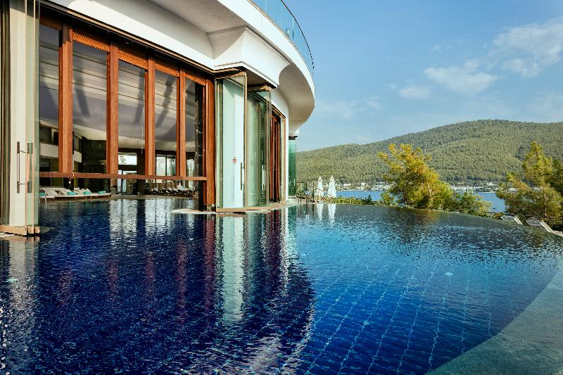 Titanic Luxury Collection Bodrum - Havuz