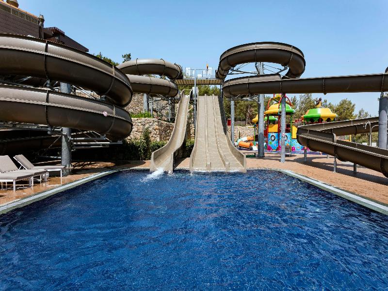 Titanic Luxury Collection Bodrum - Havuz