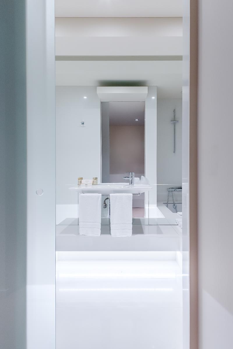 4615 Hotel - Oda