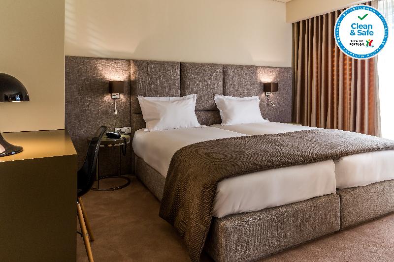 4615 Hotel - Oda