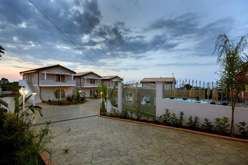 Residenza Borgo Italico - Lobi
