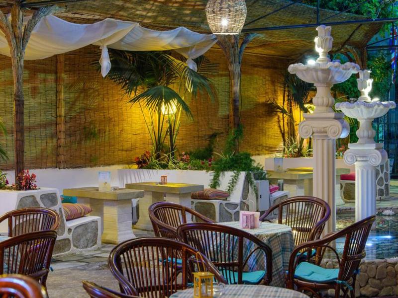 Sirena Beach Hotel - Teras