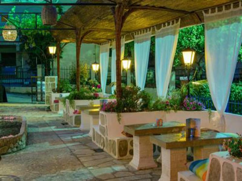 Sirena Beach Hotel - Teras