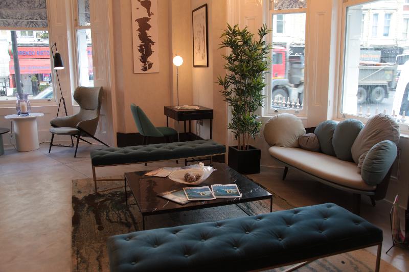 K Hotel - Kensington - Lobi