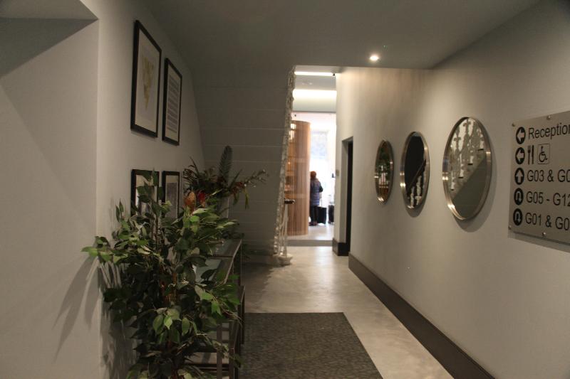 K Hotel - Kensington - Genel