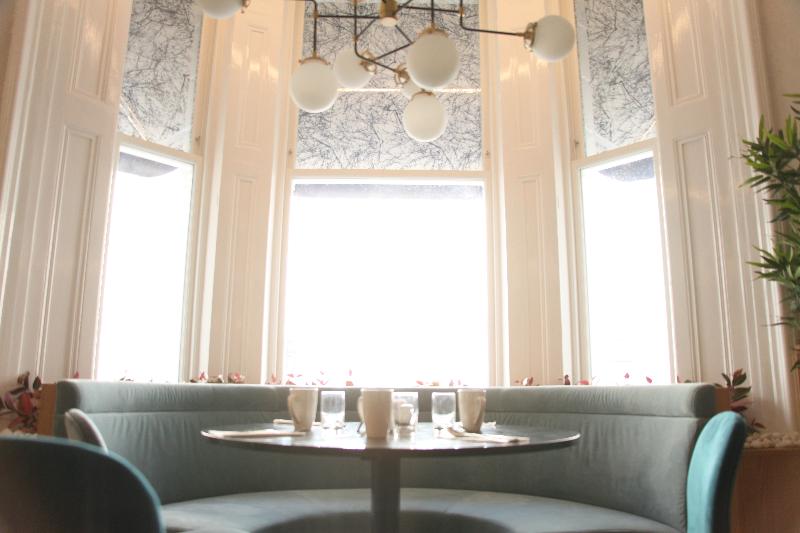 K Hotel - Kensington - Restoran