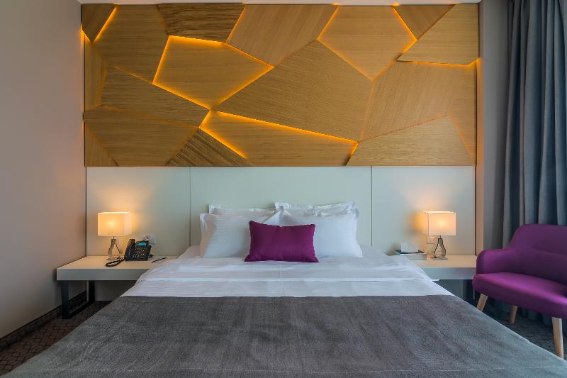Nyota Hotel & Conference Center - Oda