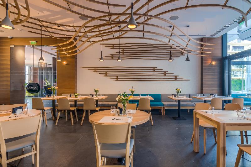 Nyota Hotel & Conference Center - Restoran