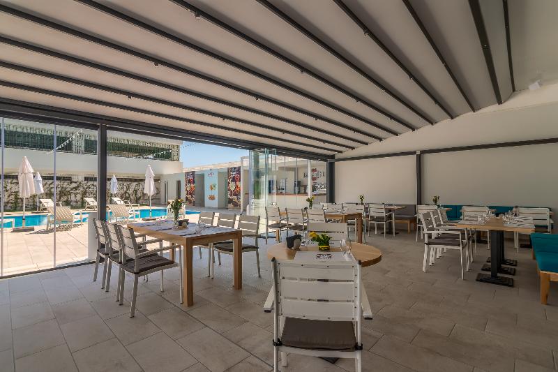 Nyota Hotel & Conference Center - Teras