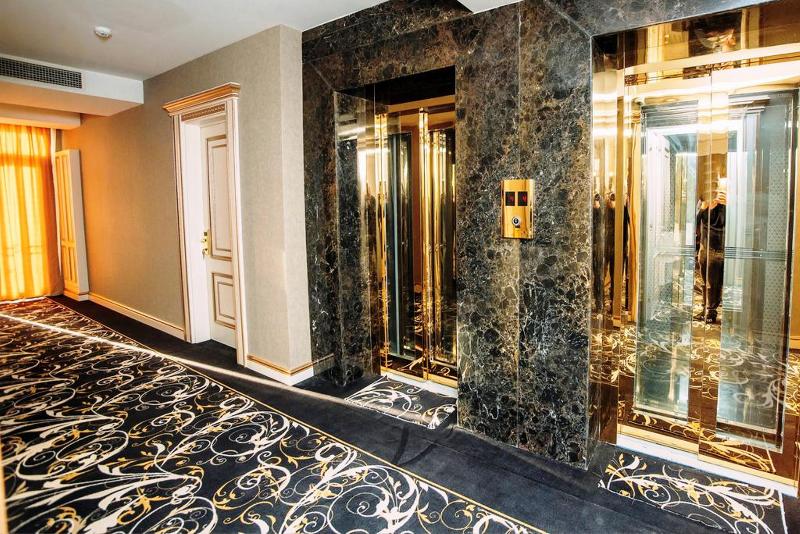 Gold Tbilisi Hotel - Lobi
