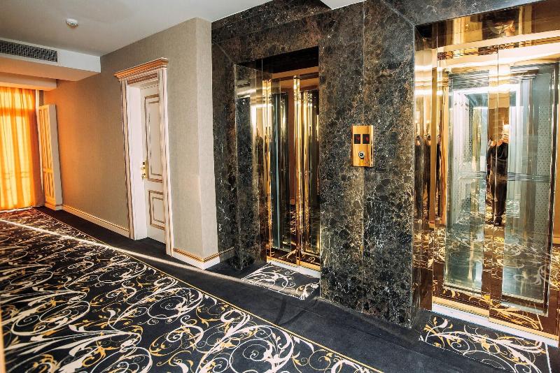Gold Tbilisi Hotel - Lobi
