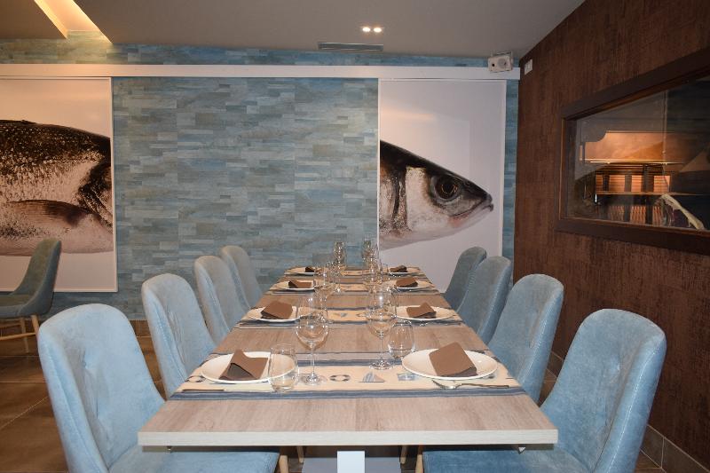 Apartamentos VIDA Mar de Laxe - Restoran