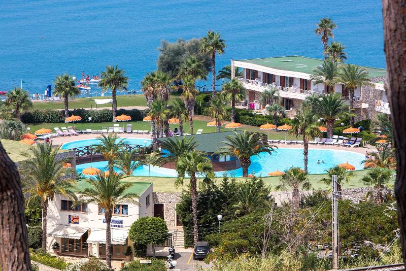 Club residence la castellana Mare - Genel