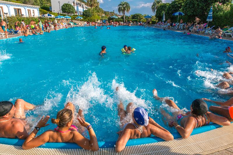 Hotel Club Residence Martinica - Havuz