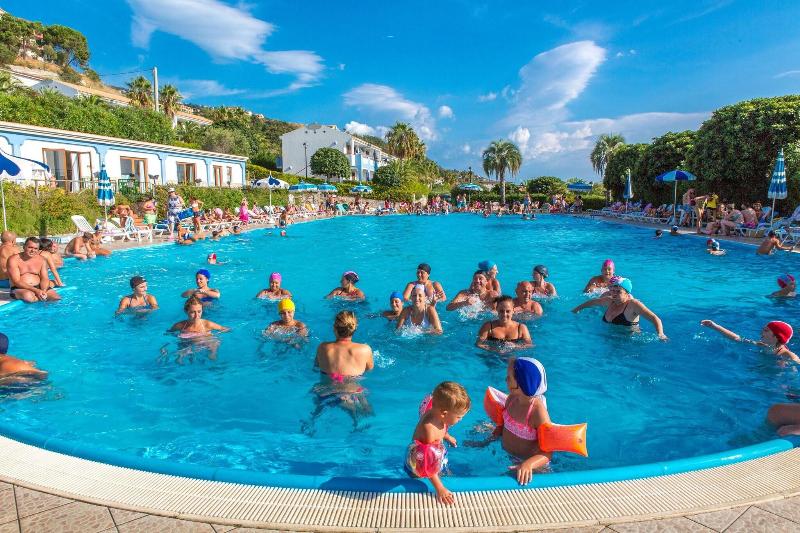 Hotel Club Residence Martinica - Havuz