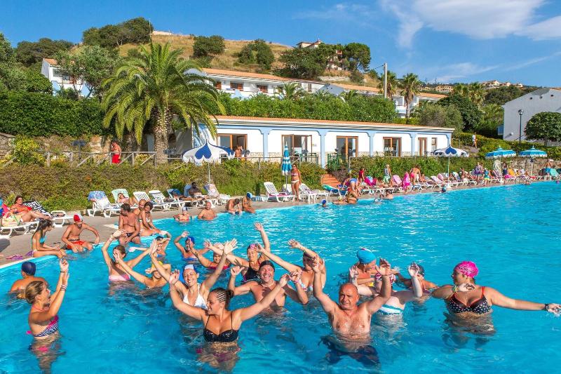 Hotel Club Residence Martinica - Havuz