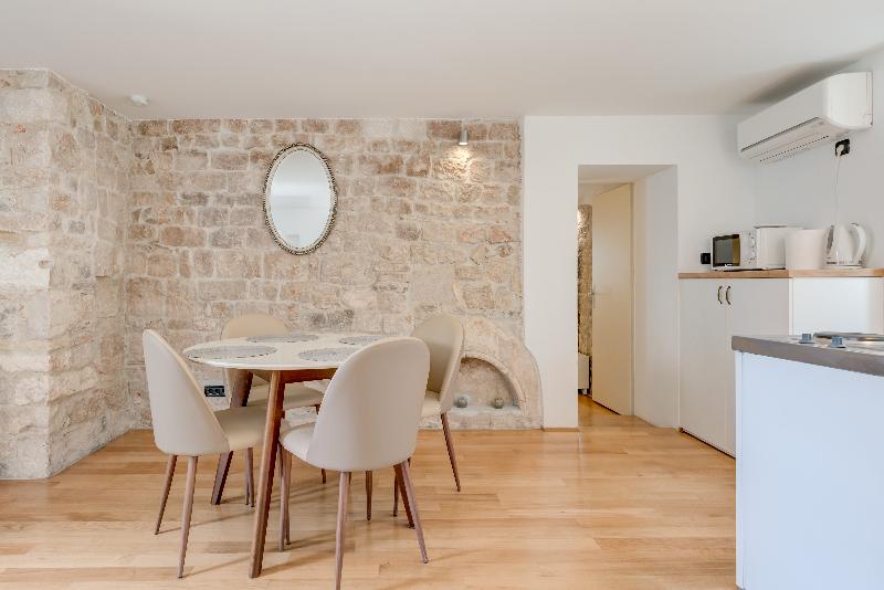 Aurum Templi Suites - Oda