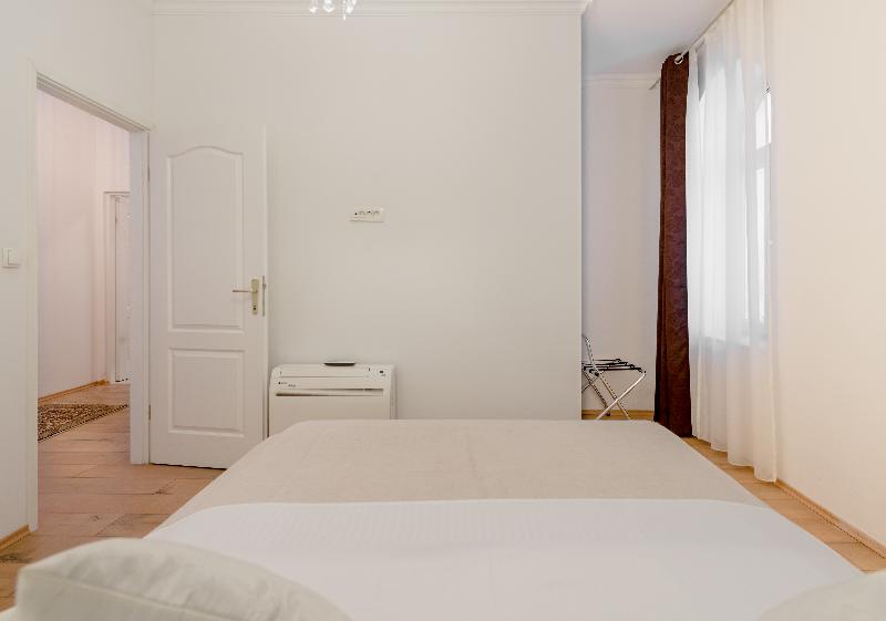 Aurum Templi Suites - Oda