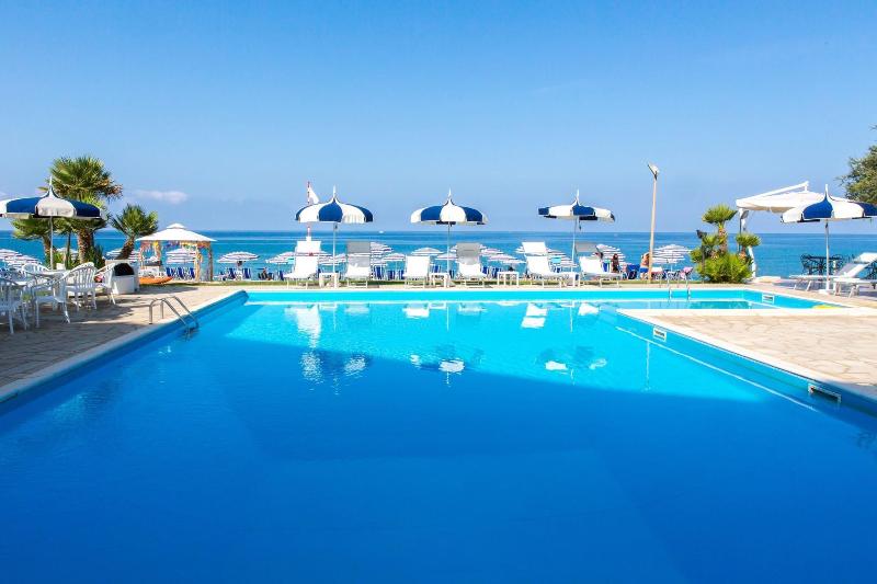 Hotel Poseidon - Havuz