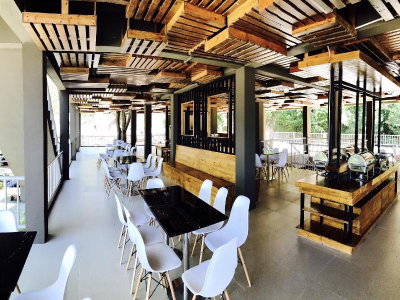 Sealey Resort Koh Larn - Restoran