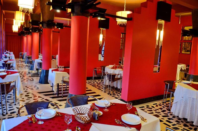 El Pueblo Tamlelt - Restoran