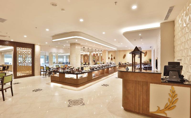 Best World Kindai Hotel - Restoran