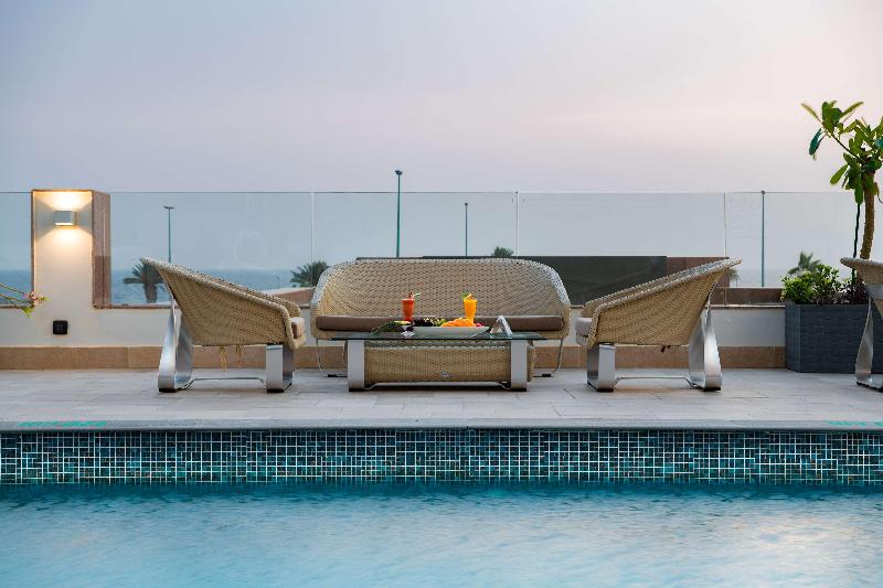 Radisson Blu Hotel, Jeddah Corniche - Havuz