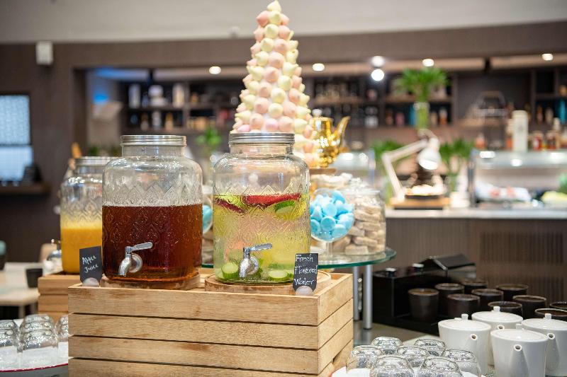 Radisson Blu Hotel, Jeddah Corniche - Restoran
