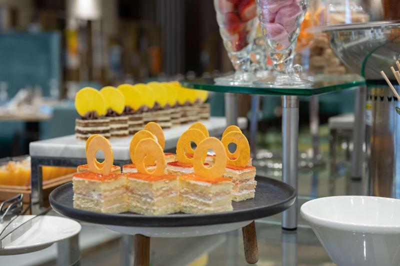 Radisson Blu Hotel, Jeddah Corniche - Restoran