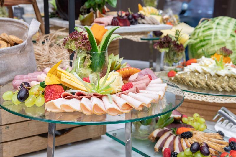 Radisson Blu Hotel, Jeddah Corniche - Restoran