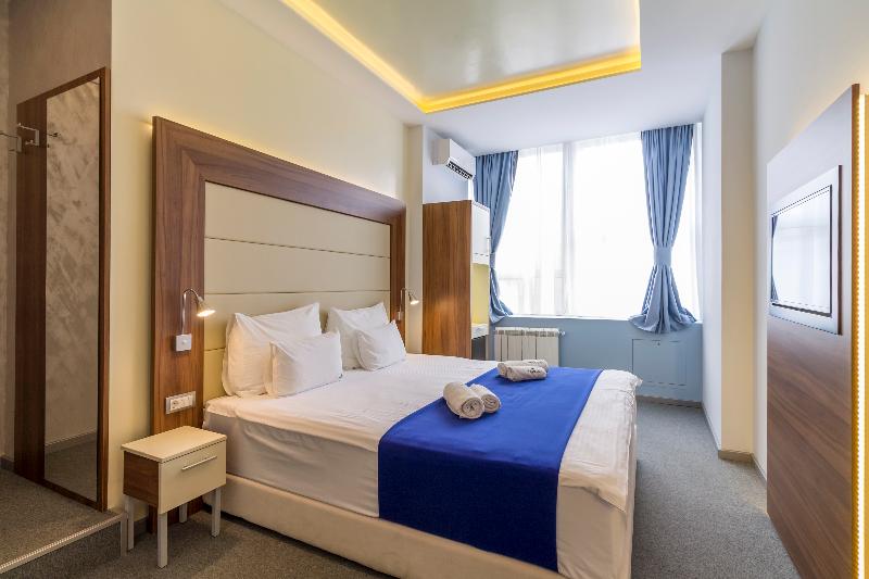Privilege Suites by Central Park - Oda