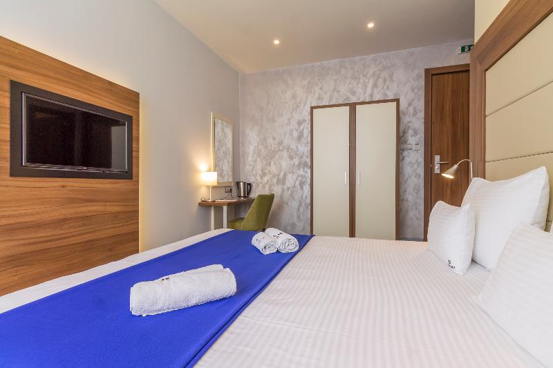 Privilege Suites by Central Park - Oda